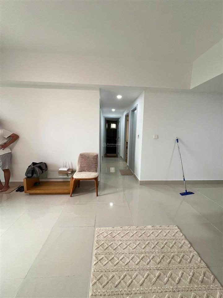 Chính chủ cần cho thuê căn hộ 3 phòng ngủ 2 wc   0706 334 *** tú
