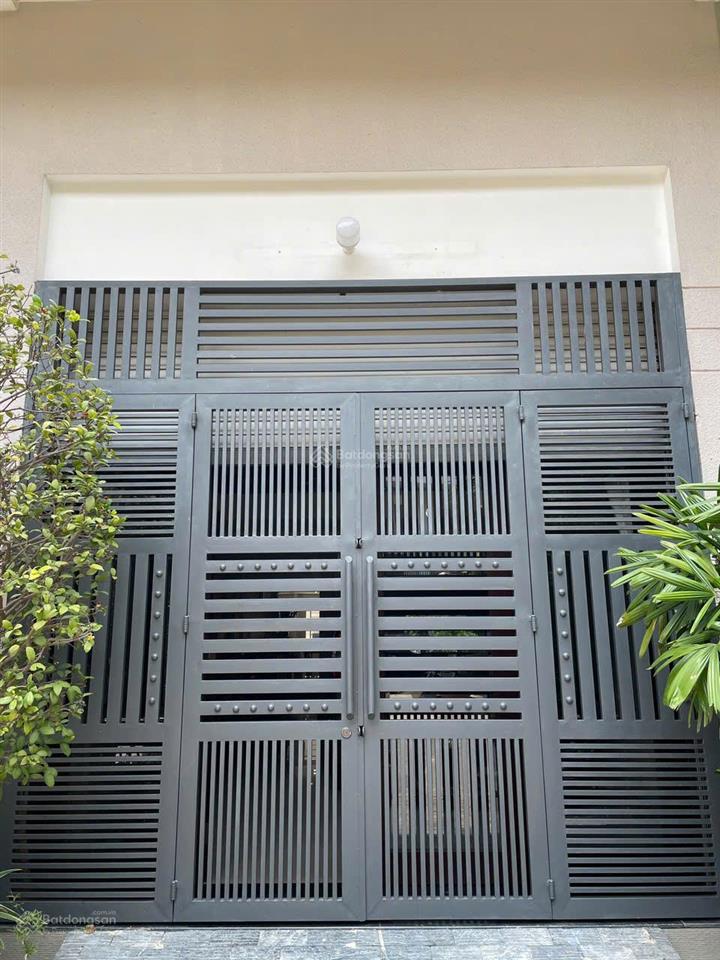 Bán nhà mặt tiền đường khu cao lỗ  p4, quận 8  nhà đẹp ở ngay