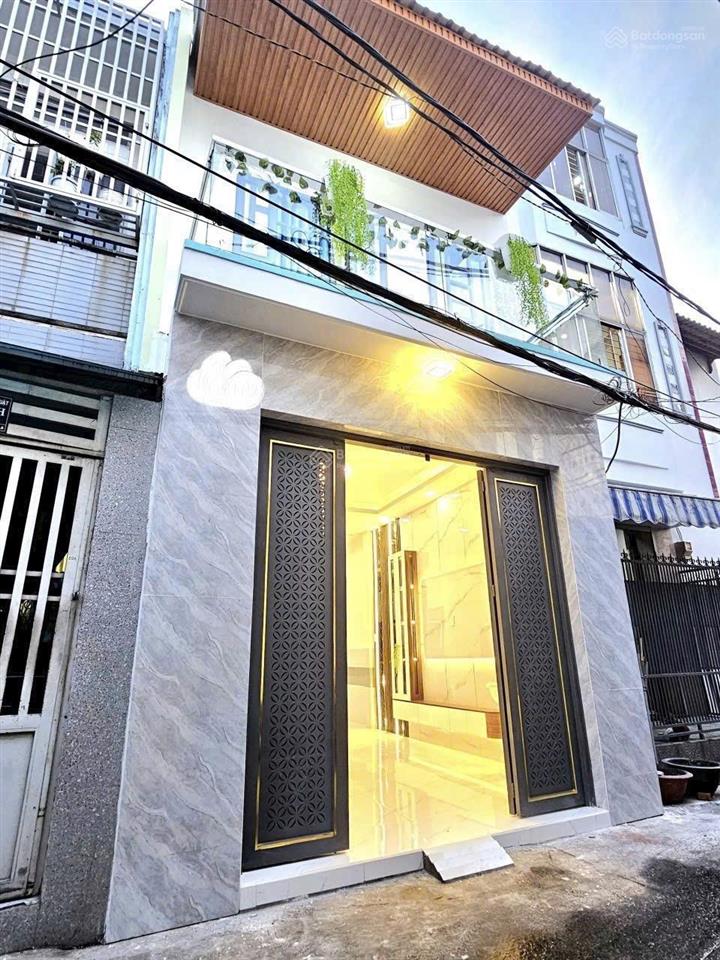 Bác hai đi định cư nước ngoài nên cần sang lại nhà sổ riêng,1 trệt,1 lầu,giá 2ty120 có thươn lượng