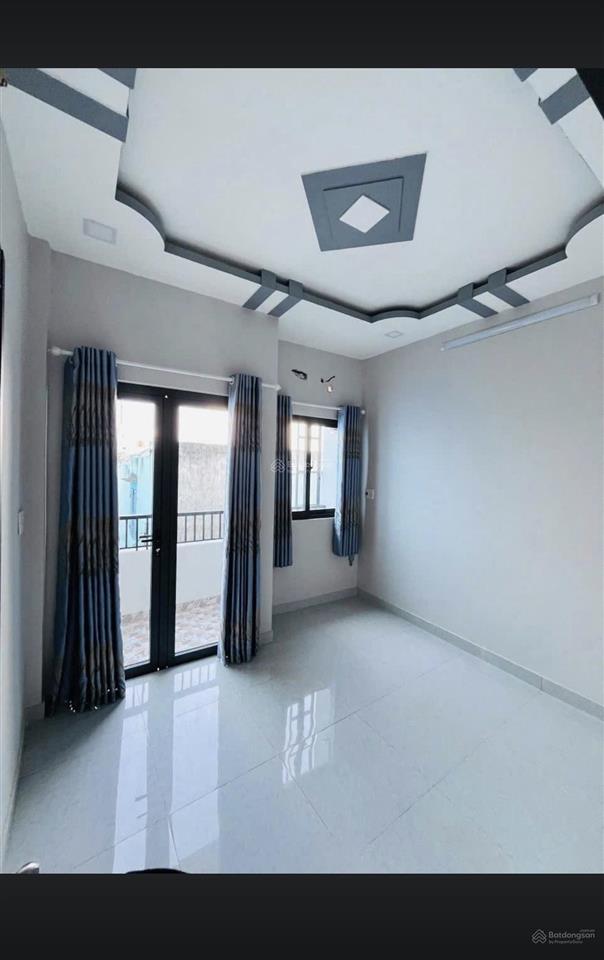 Dượng tư gửi bán nhà,1tỷ130tr có sổ hồng riêng,ở hẽm 1/,đ.trần đại nghĩa,x.tân kiên,h.bình chánh.