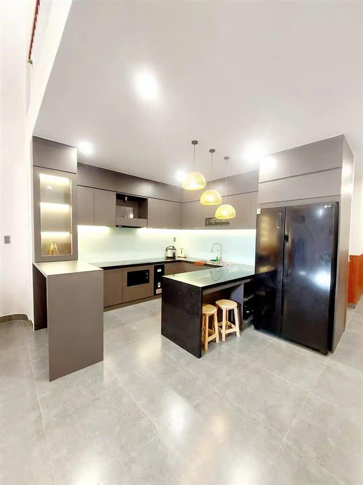 Chủ gửi bán lại căn nhà giá 1tỷ350tr sổ riêng, giá còn thương lượng, hỗ trợ trả góp 46tr/tháng.