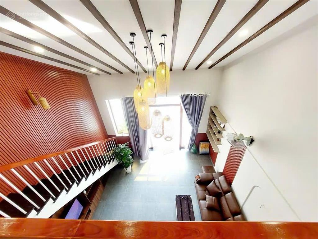 Chủ gửi bán lại căn nhà giá 1tỷ350tr sổ riêng, giá còn thương lượng, hỗ trợ trả góp 46tr/tháng.
