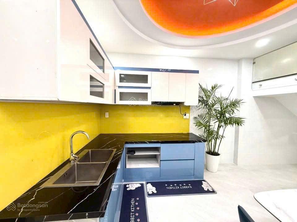 Cô 9 nhà em gửi bán nhà  1tỷ270tr  sổ hồng riêng  giá còn thương lượng  x.phong phú  tphcm.