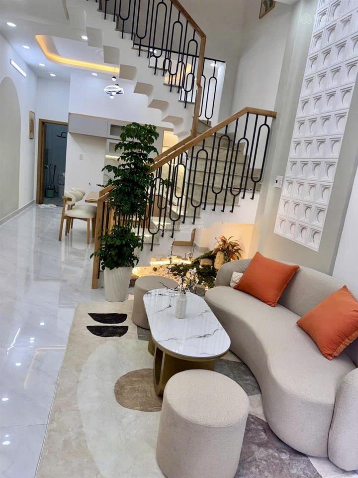 Chính chủ ký gửi cần bán nhanh  nhà giá tốt  chỉ có 1 tỷ 250 triệu  sổ hồng riêng  tphcm
