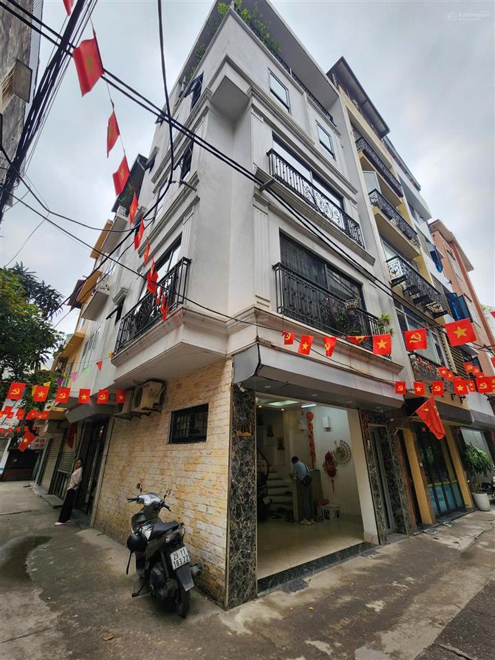 Bác cả nhà e nhờ bán giúp căn nhà lô góc, kinh doanh nhà đẹp long lanh, ô tô tránh