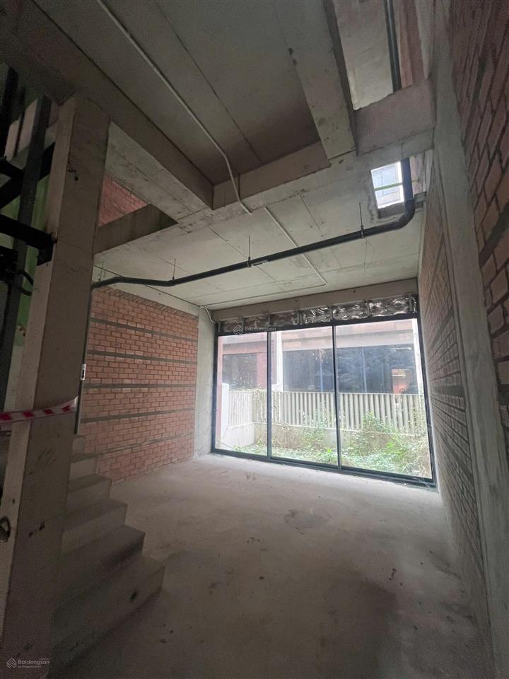 Bán gấp nr 8pn 4wc tại 27, soho  the global city, an phú, q2, giá 20 tỷ vnd