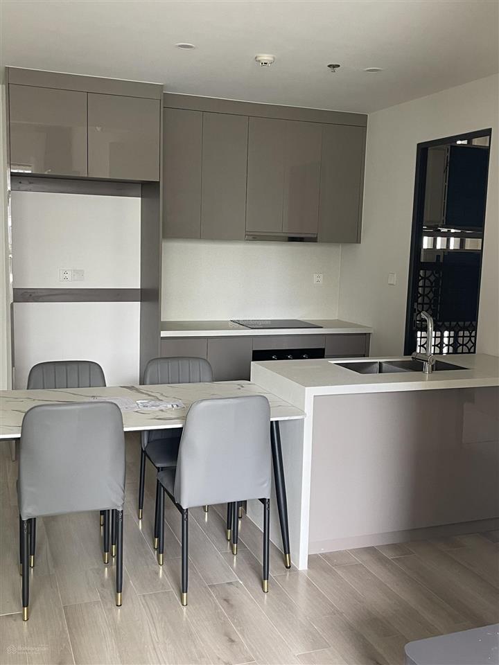 Cho thuê cc 2pn, 75m2, 19 triệu tại tầng 5 căn c15, masteri centre point