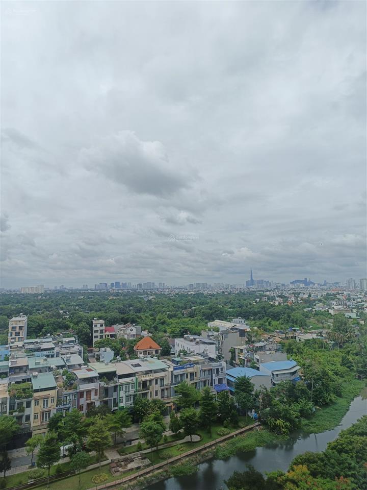 Bán căn hộ sunview town, gò dưa, thủ đức. 57m2pn2wc. sẵn nội thất. 2tỷ540. thương lượng.
