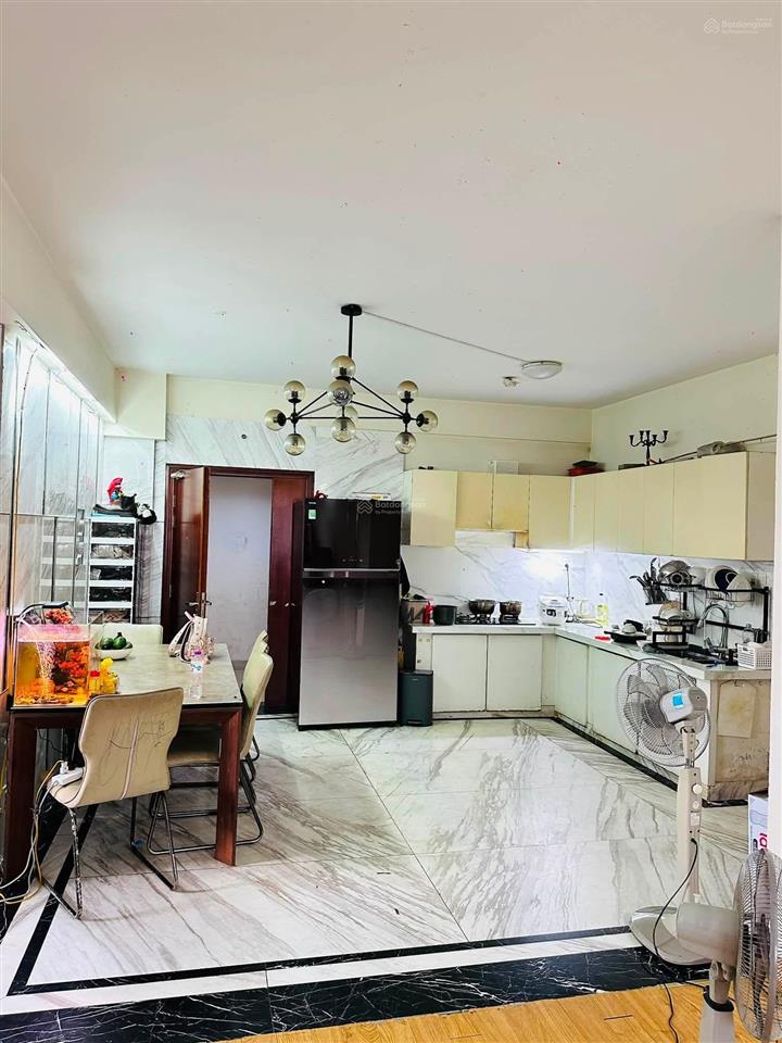 Bán ch3pn2wc, sẵn nội thất 3tỷ9, tại sunview town, gò dưa, thủ đức.