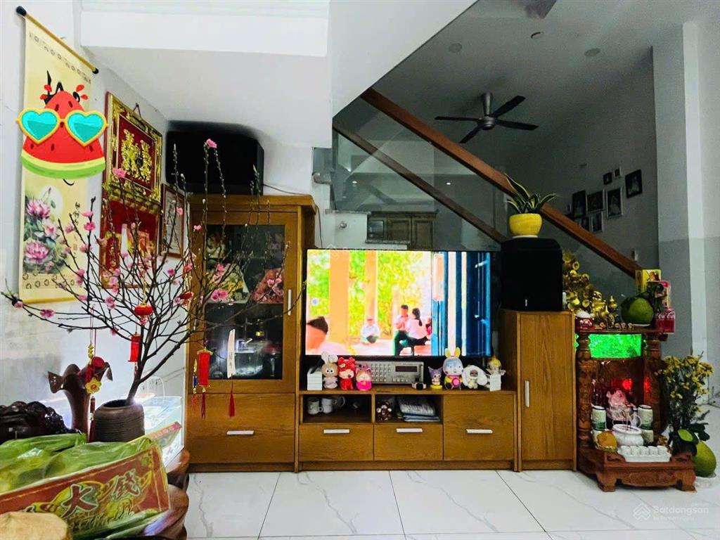 Bán nhà bình chiểu, thủ đức  5 tỷ 4, tl
 diện tích ngang 4,5x11,5m. xây hết đất.