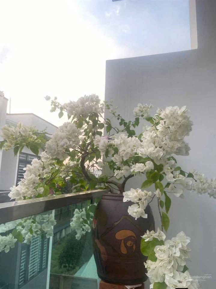 [bán nhà bình chiểu, thủ đức  5tỷ4, tl]
 diện tích ngang 4,5x11,5m. xây hết đất.
 sổ hoàn công.