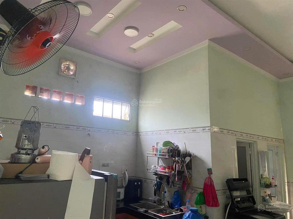 Nhà riêng đẹp xuất sắc tại trung hòa, 740tr, 96,4m2, 2pn, 1wc