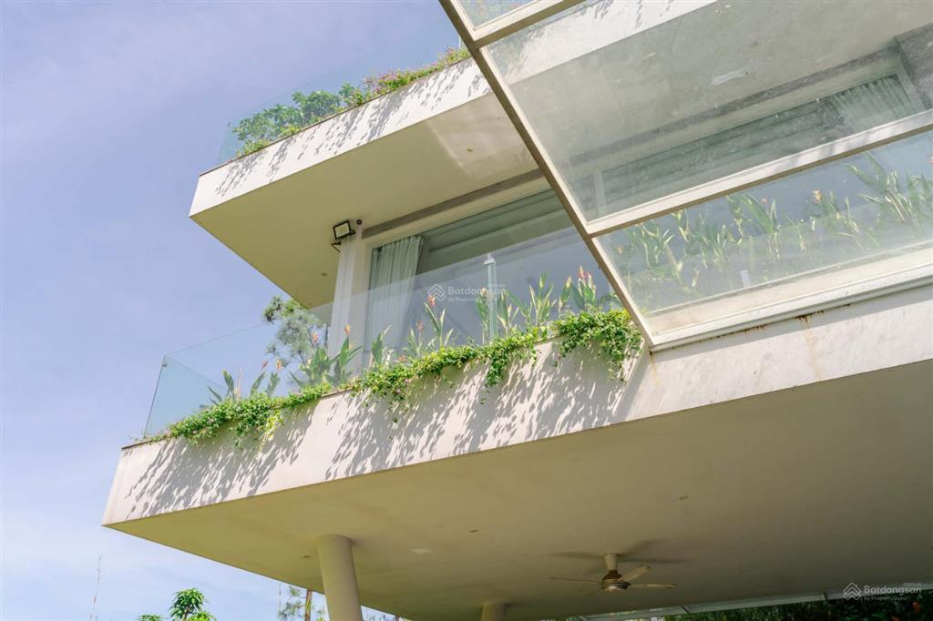 Cho thuê bt tại legend villa lx 16 flamingo đại lải, giá thỏa thuận, 326m2
