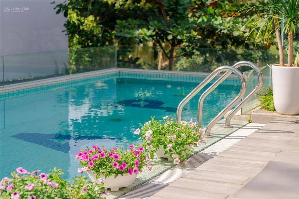 Cho thuê bt tại legend villa lx 16 flamingo đại lải, giá thỏa thuận, 326m2