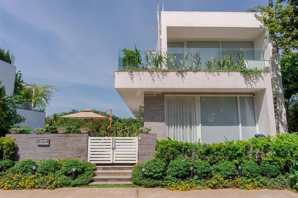 Cho thuê bt tại legend villa lx 16 flamingo đại lải, giá thỏa thuận, 326m2