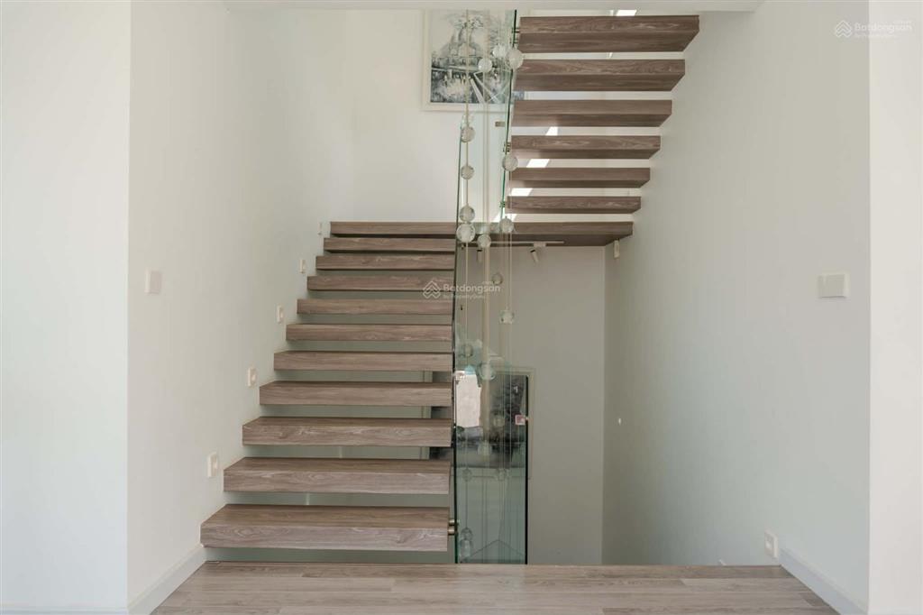 Cho thuê bt tại legend villa lx 16 flamingo đại lải, giá thỏa thuận, 326m2
