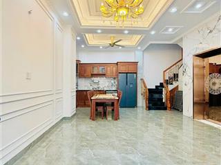 Bán nhà riêng mặt tiền phùng văn cung, 16 tỷ, 90m2, phú nhuận, tp.hcm chỉ với hot!