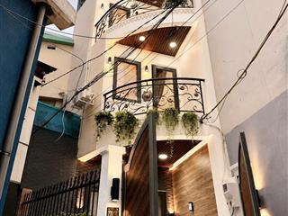 Cần bán nhà mới đẹp, sân xe hơi diện tích 43m2, 2 mặt hẻm. giá mềm 8,5 tỷ tại p1, q. phú nhuận, hcm