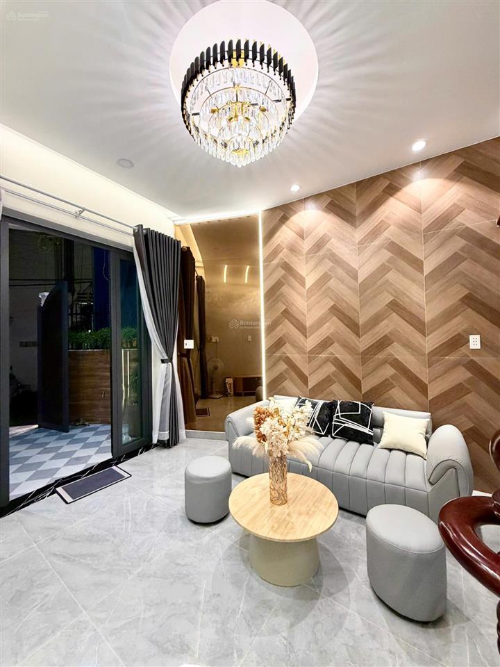 Cần bán nhà mới đẹp, sân xe hơi diện tích 43m2, 2 mặt hẻm. giá mềm 8,5 tỷ tại p1, q. phú nhuận, hcm