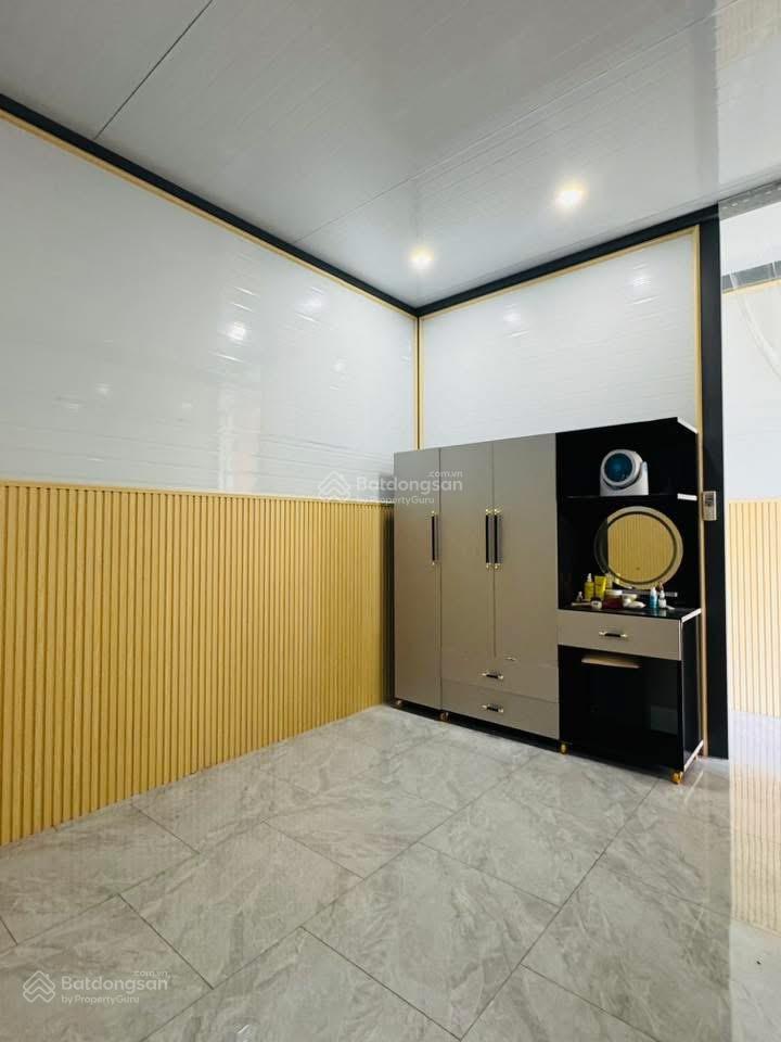 Chú em cần tiền bán gấp căn nhà 1 tỷ 650 ngay kdc làng sen vn 77,8m² cách đường tl10 100m, sổ hồng