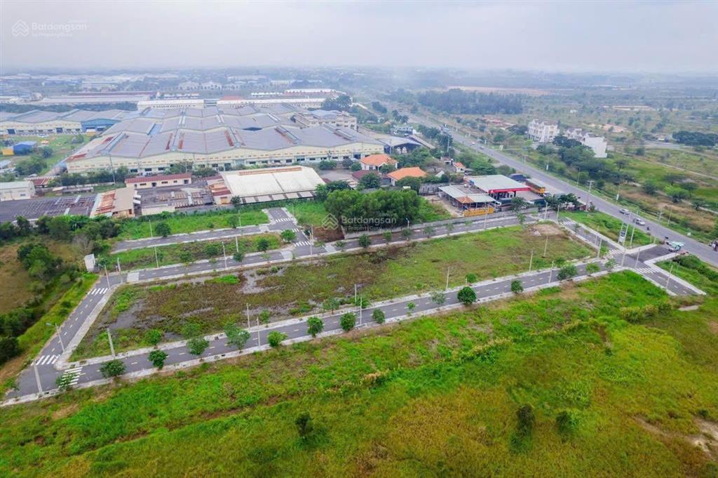 Bán đất ngay bình chánh, địa phận sài gòn chỉ với 3 tỷ, 80m2