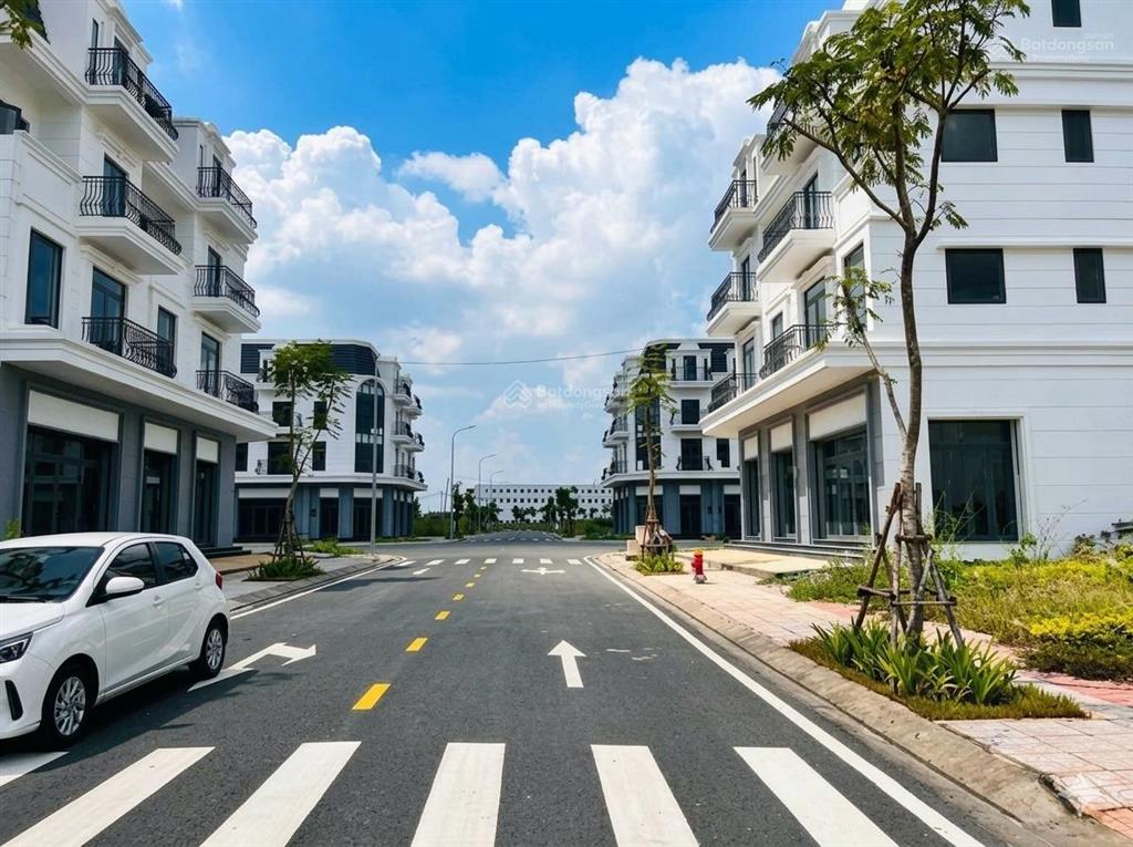 Chủ kẹt tiền cần bán gấp lô đất ở stc long thành cách sân bay 2,5km diện tích 100m2  giá 2,5tỷ.