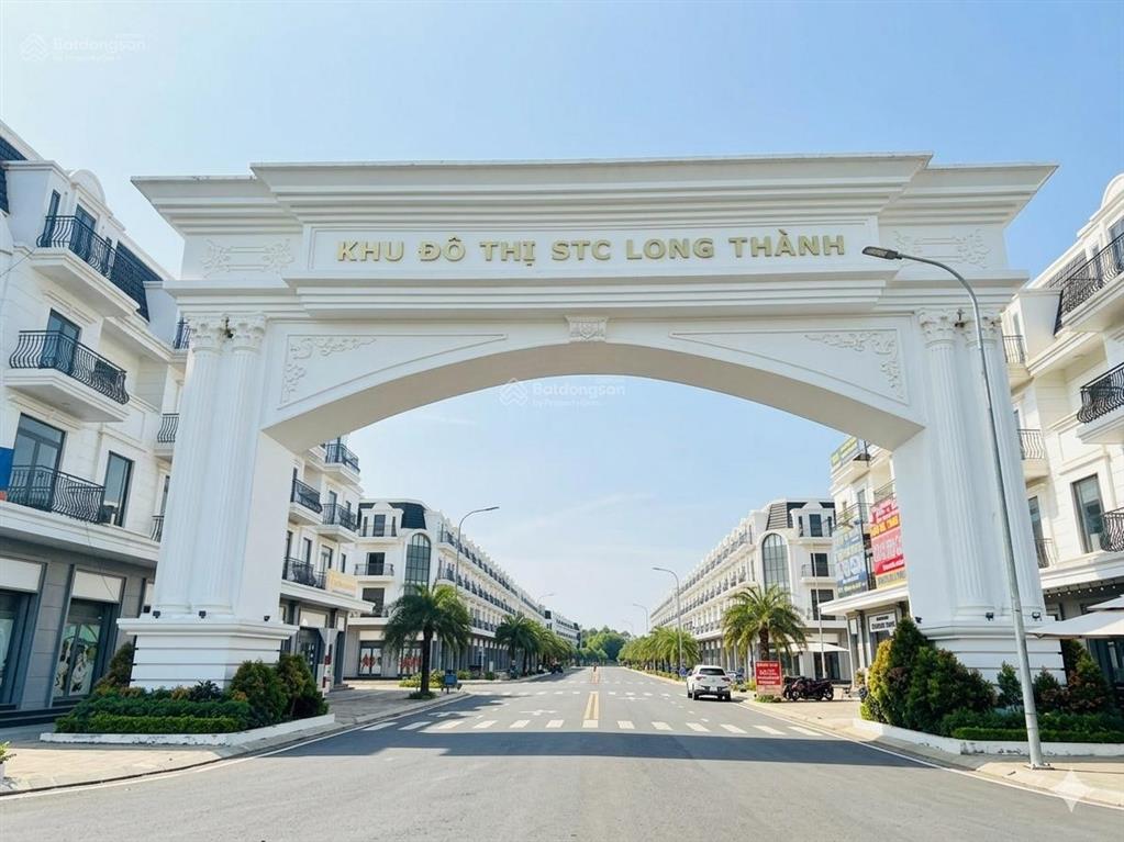 Chủ kẹt tiền cần bán gấp lô đất ở stc long thành cách sân bay 2,5km diện tích 100m2  giá 2,5tỷ.