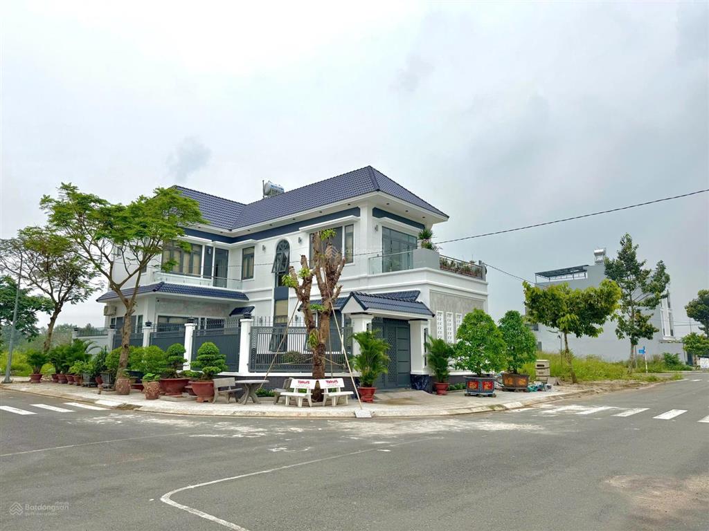 Chủ cần tiền bán gấp lô đất nằm ngay tthc đồng nai mặt tiền ql1a 95m2giá 2,2tỷ kết nối sblt 15p.