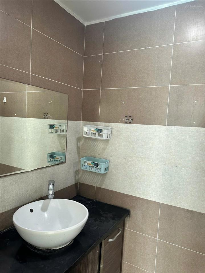Co thuê căn 90m2 2pn2vs nội thất cơ bản 12tr/tháng