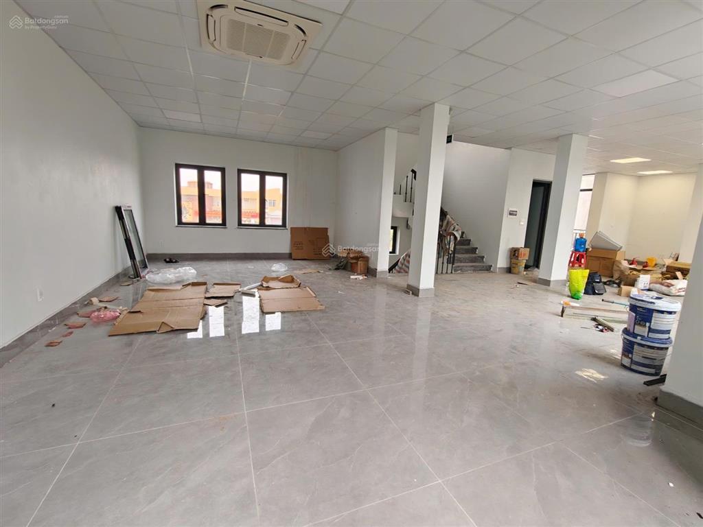 Cần cho thuê biệt thự flc đại mỗ sát aeon mall hà đông!
