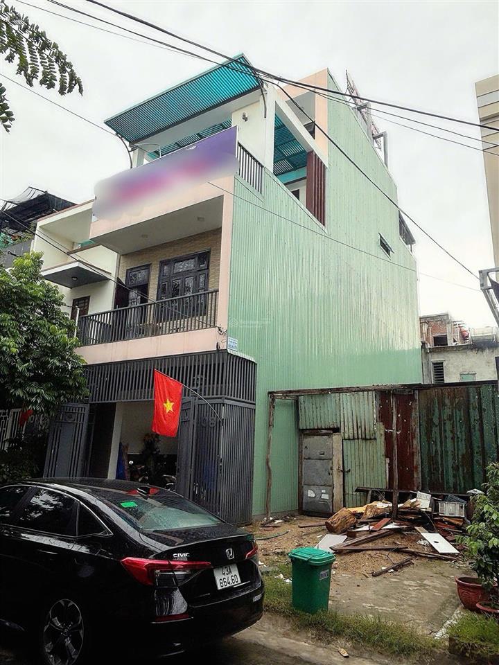 Bán nhà 3 tầng 1 tum cạnh khu nam việt á . giá cực kỳ tốt
