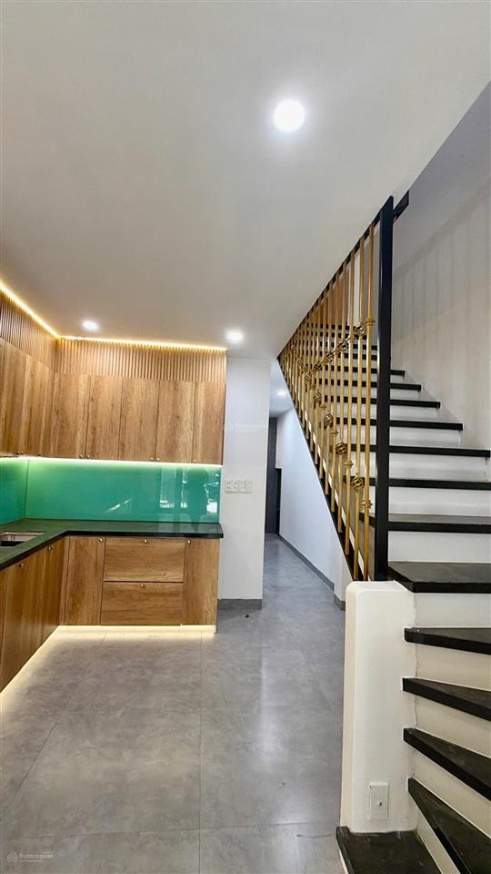 4 tỷ 2 tl sở hữu ngay nhà mê lửng chính hữu, cạnh dương tự minh.