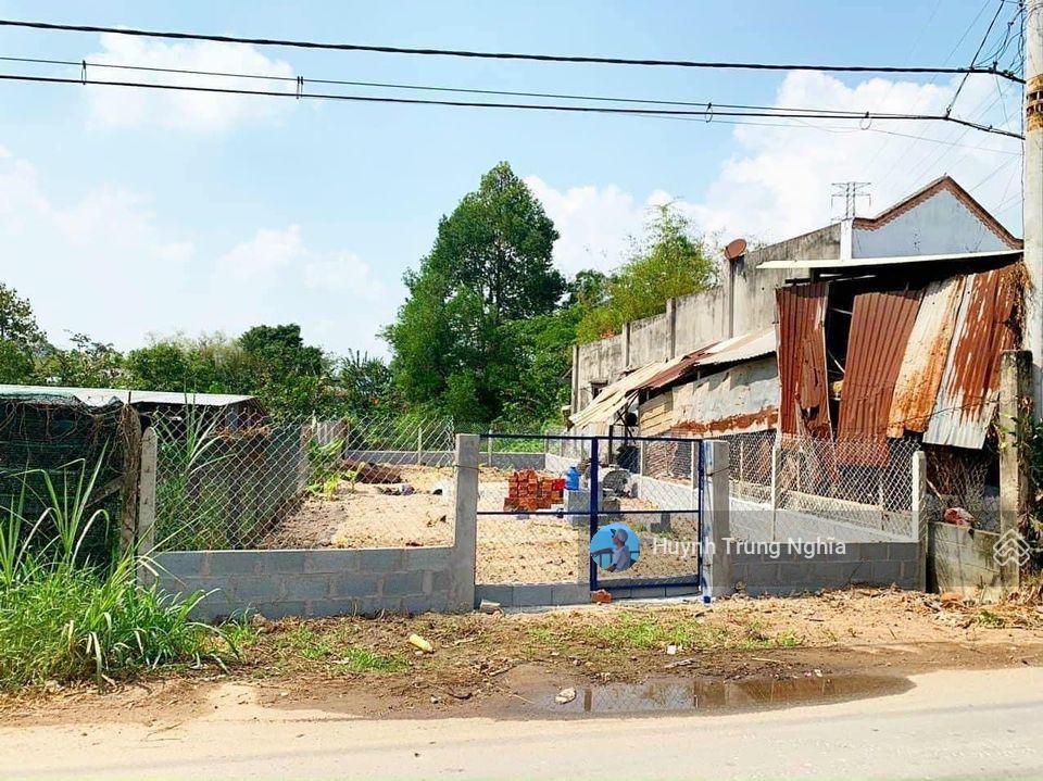 Bán gấp miếng đất (7x18m) giá 1 tỷ 380 đường hồ văn tắng xã tân phú trung ngay vinhome củ chi