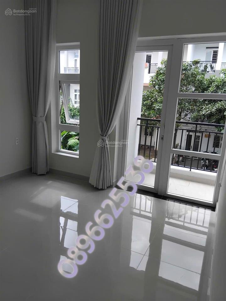 Cho thuê nhà nguyên căn liền kề đầy đủ nội thất cơ bản tại park riverside, q9