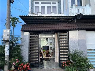 Chính chủ cần bán nhà cách chợ bình chánh 2km