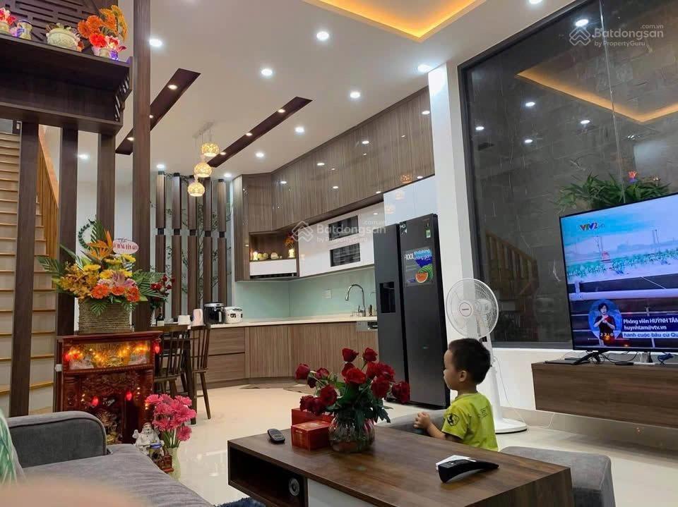 Chủ ngộp bank cần bán gấp nhà bình chánh