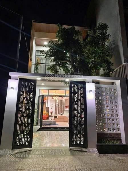 Chủ ngộp bank cần bán gấp nhà bình chánh