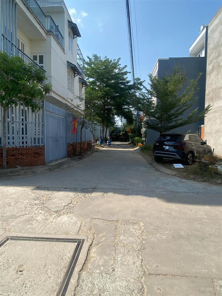 Bán đất nguyễn duy trinh long thuận lô góc 2 mặt tiền hẻm xe hơi 56m2 chỉ 3.3 tỷ