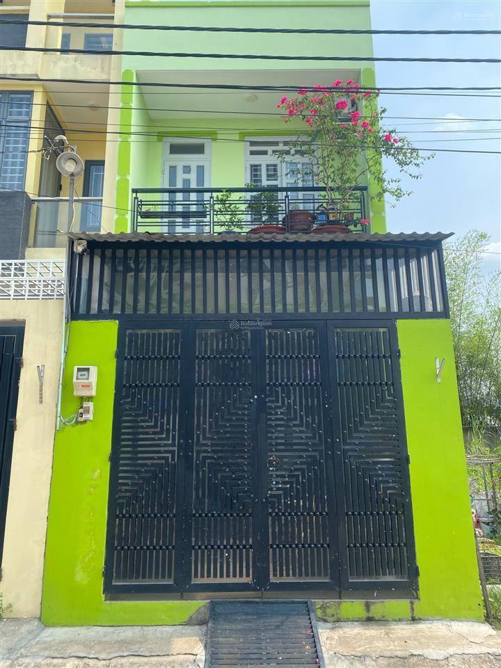 Bán nhà trường lưu thủ đức đường 8m 50m2 2 tầng 3pn tặng nội thất chỉ 4,3 tỷ