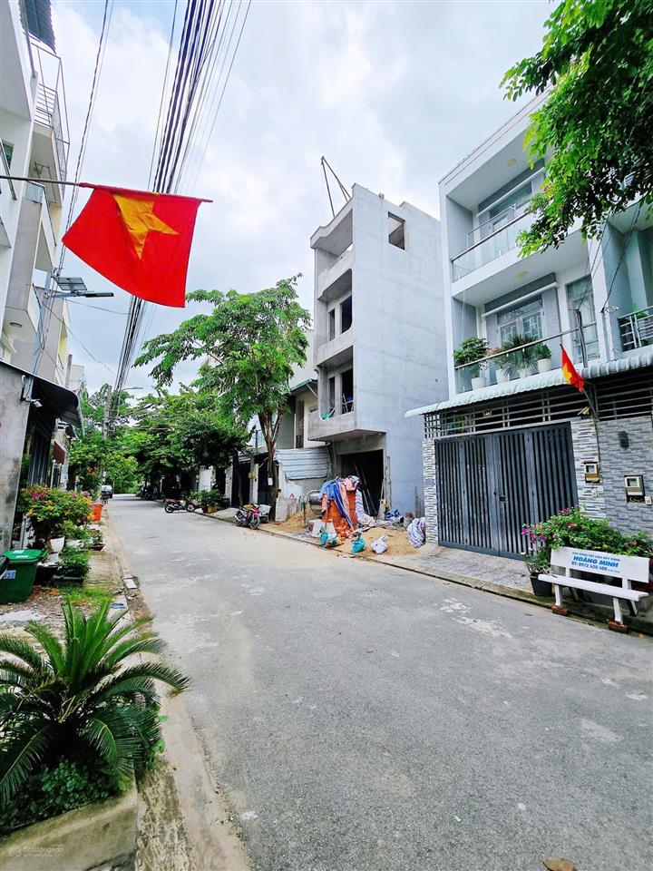 Bán nhà võ văn hát 3 tầng , 52m2, gần đại học tài chính,hẻm 7m,sổ hồng riêng ,pháp lý chuẩn 4,98tỷ