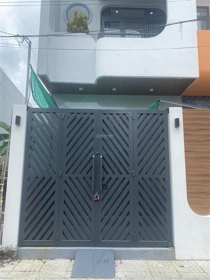 Bán nhà 3 tầng kdc châu long  long phước chỉ 4.1 tỷ