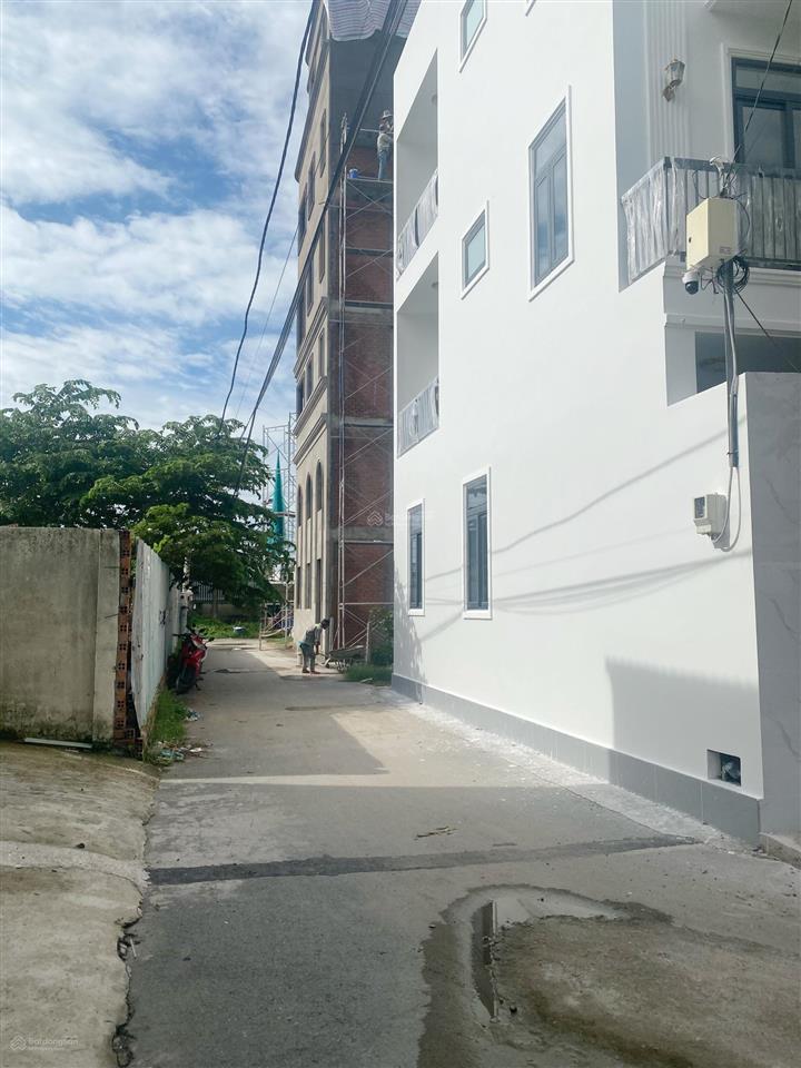 Bán đất đường số 8 kế bên kdc đông tăng long 61m2 giá chỉ 4 tỷ sổ vuông pháp lý chuẩn