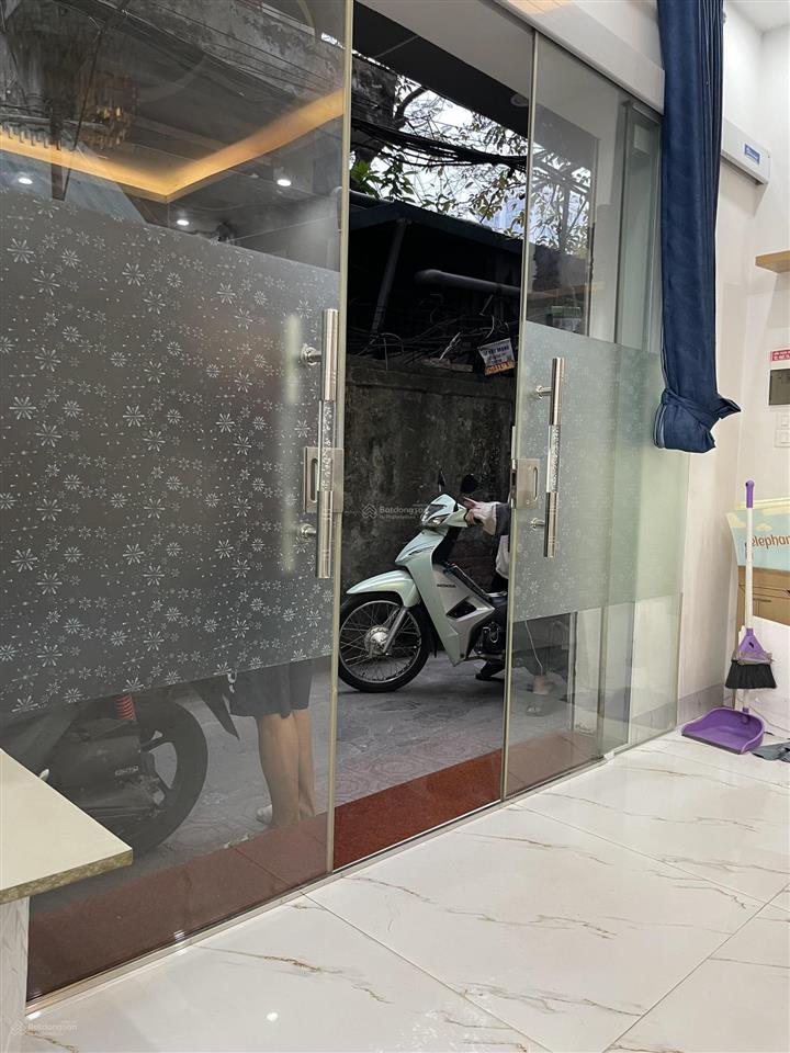 Bán nhà tam trinh  hai bà trưng, diện tích 36m2 mặt tiền 4,7m, lô góc thoáng vĩnh viễn