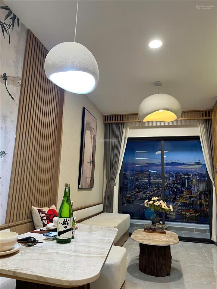Bán căn 2pn2wc 55m2 "giá tốt" tầng cao view landmark 81 tại dự án bcons newsky