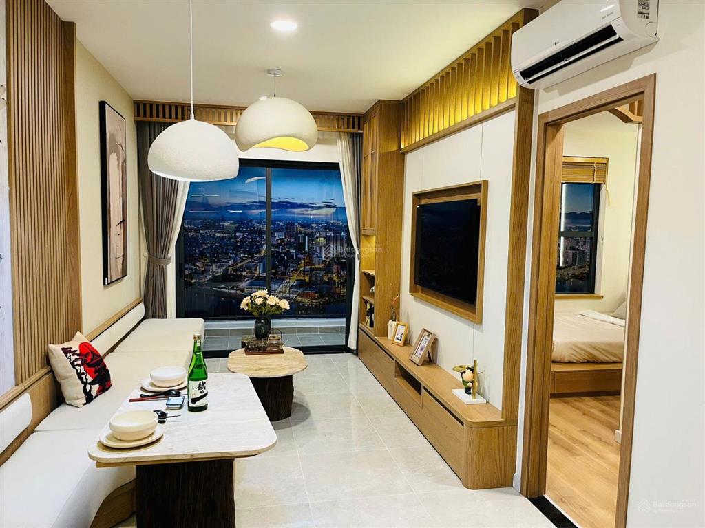 Bán căn 2pn2wc 55m2 "giá tốt" tầng cao view landmark 81 tại dự án bcons newsky