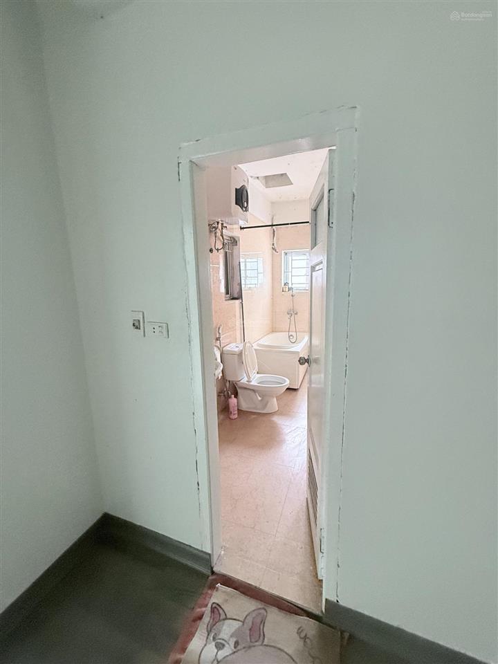 Cho thuê nhà riêng 6pn, 3wc, 150m2, 15 triệu tại đặng xuân bảng, định công, hà nội