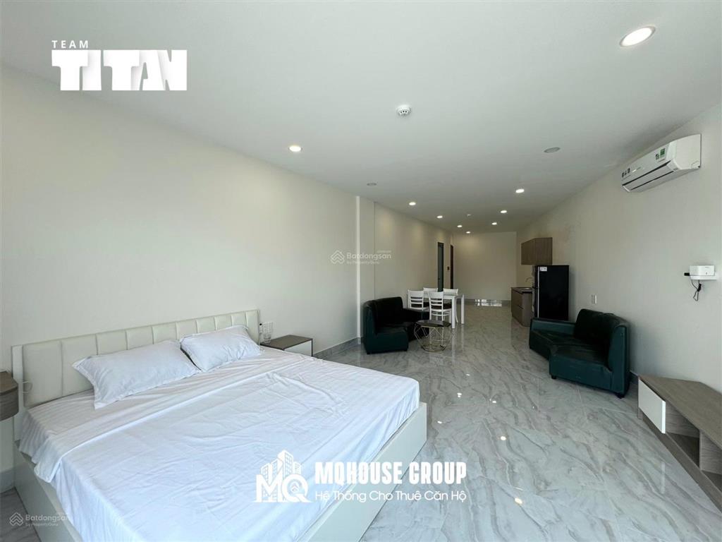 Cho thuê căn hộ studio cao cấp, view sông, nhà mới 100%, gần ung văn khiêm