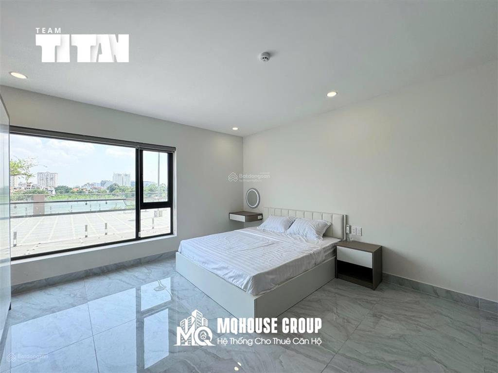 Cho thuê căn hộ studio cao cấp, view sông, nhà mới 100%, gần ung văn khiêm