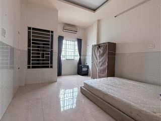 Cho thuê phòng ban công thoáng mát, full tiện nghi đường trường chinh, gần nhà thờ lạc quang