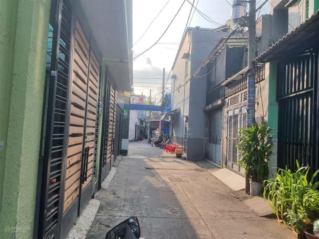 Cho thuê phòng ban công thoáng mát, full tiện nghi đường trường chinh, gần nhà thờ lạc quang